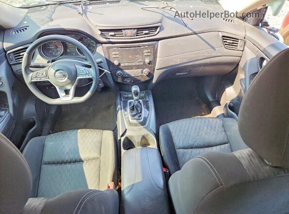 KNMAT2MV1HP528484 2017 NISSAN ROGUE Белый Вид панели приборов