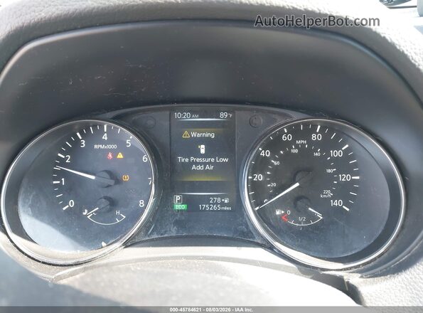 KNMAT2MV1HP542403 2017 NISSAN ROGUE Black Հետևի նստատեղերի տեսք