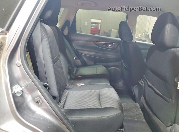 KNMAT2MV1HP571755 2017 NISSAN ROGUE Gray უკანა სალონის ხედი