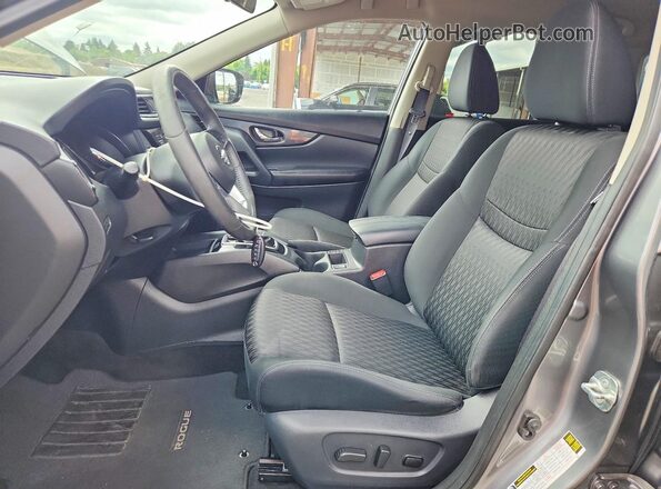 KNMAT2MV1JP525834 2018 NISSAN ROGUE Gray Vista interior delantera