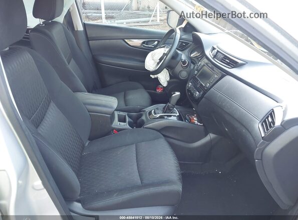 KNMAT2MV1JP561247 2018 NISSAN ROGUE Silver Вид салону спереду