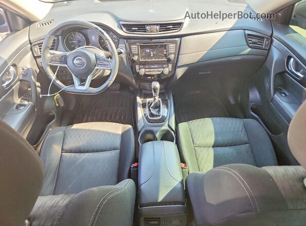 KNMAT2MV1JP563628 2018 NISSAN ROGUE Черный Вид панели приборов
