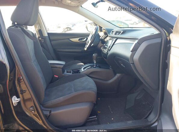 KNMAT2MV2GP636885 2016 NISSAN ROGUE Черный Вид салона спереди