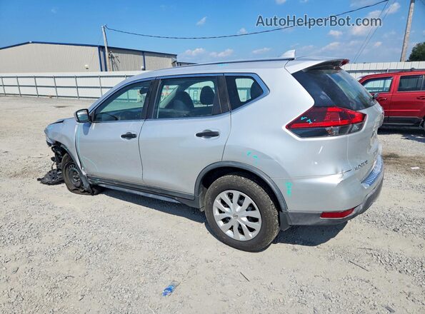 KNMAT2MV2JP570488 2018 NISSAN ROGUE Серебряный Задняя левая четверть