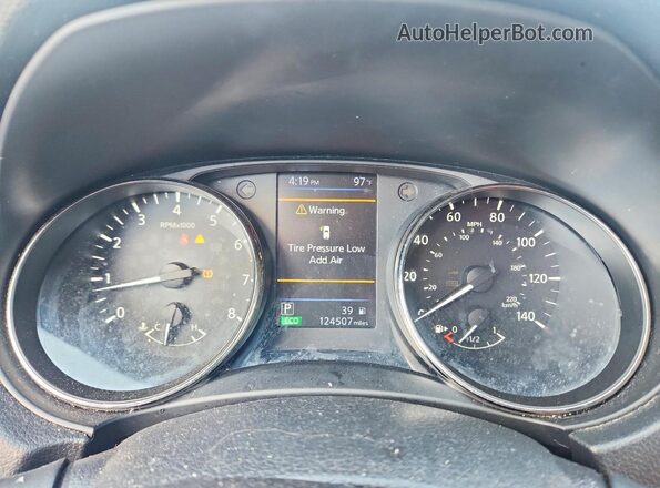 KNMAT2MV2JP570488 2018 NISSAN ROGUE Серебряный Вид щитка приборов