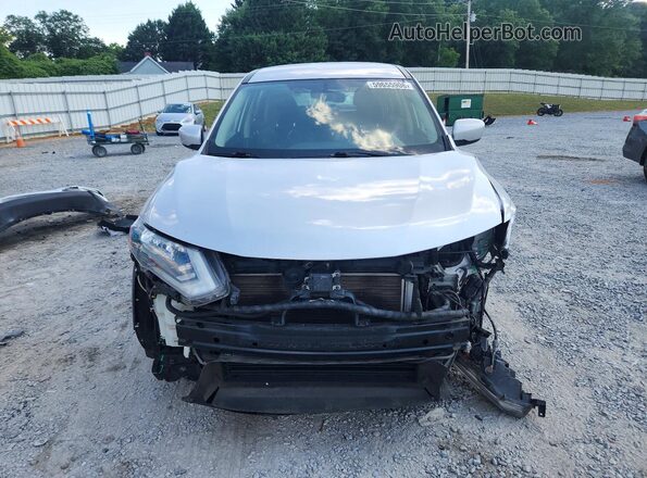 KNMAT2MV2JP570488 2018 NISSAN ROGUE Серебряный Вид спереди