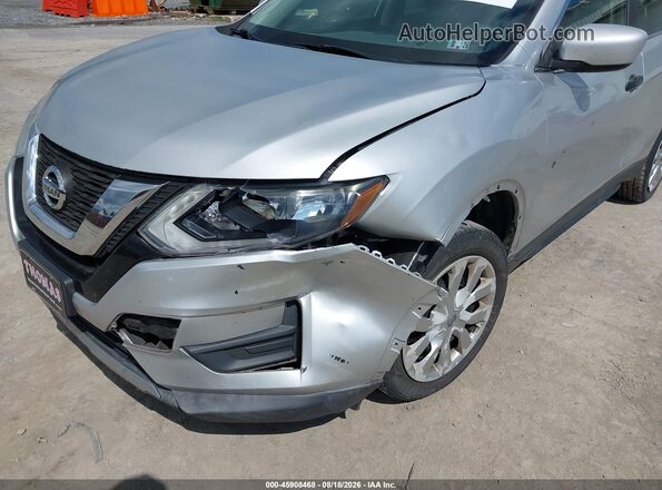 KNMAT2MV3HP569716 2017 NISSAN ROGUE Серебряный Вид спереди