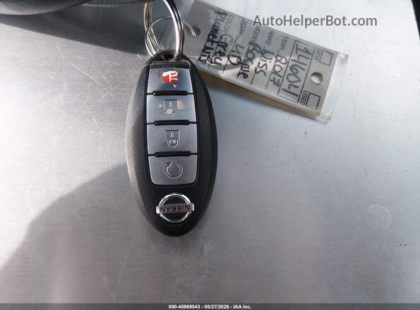 KNMAT2MV3HP578643 2017 NISSAN ROGUE Gray Dashboard view