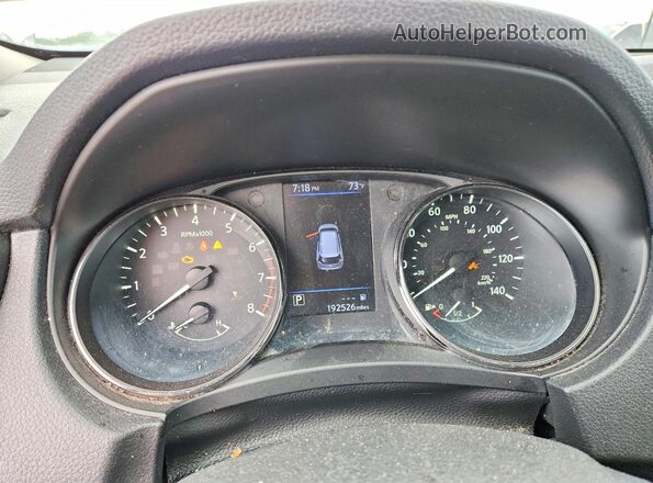 KNMAT2MV3JP547057 2018 NISSAN ROGUE Silver Widok tylnych siedzeń