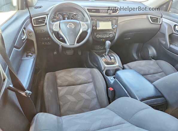 KNMAT2MV4GP613012 2016 NISSAN ROGUE Красный Вид панели приборов
