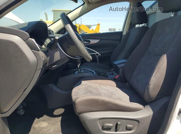 KNMAT2MV4GP668298 2016 NISSAN ROGUE White Front interior view