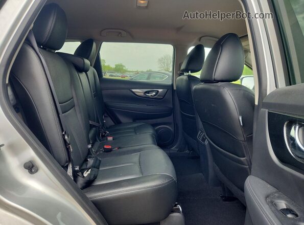 KNMAT2MV4GP680564 2016 NISSAN ROGUE Silver უკანა სავარძლების ხედი