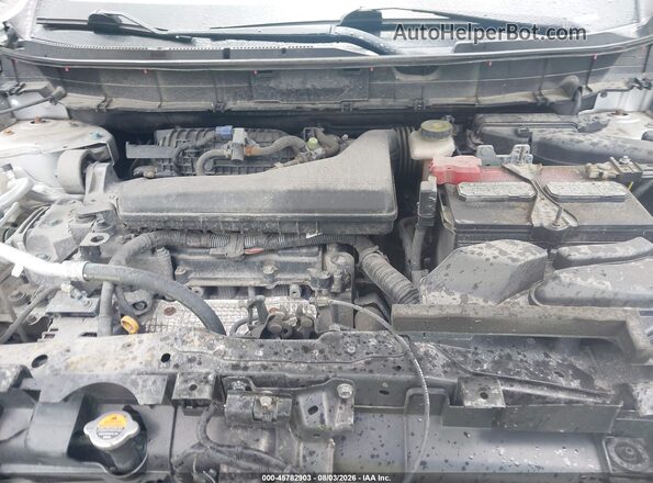 KNMAT2MV4HP509136 2017 NISSAN ROGUE Silver Rear view