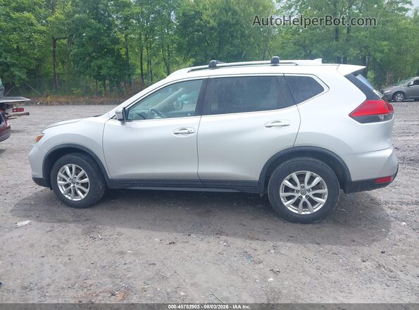 KNMAT2MV4HP509136 2017 NISSAN ROGUE Silver 360 interior view