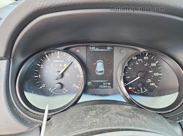 KNMAT2MV4HP548275 2017 NISSAN ROGUE White ხელსაწყოთა პანელის ხედი