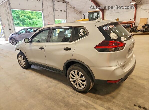 KNMAT2MV4JP553952 2018 NISSAN ROGUE Серый Задняя левая четверть