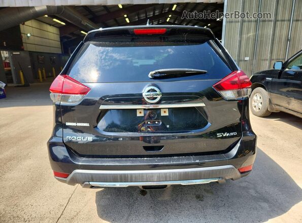 KNMAT2MV4JP590290 2018 NISSAN ROGUE Black Widok z tyłu