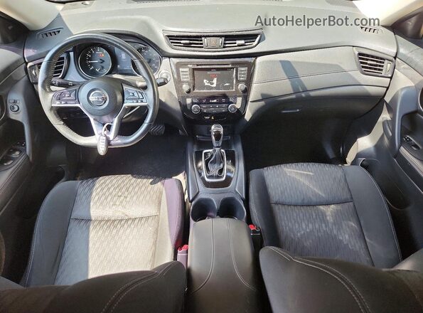 KNMAT2MV4JP590290 2018 NISSAN ROGUE Black Widok deski rozdzielczej