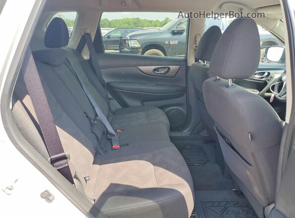 KNMAT2MV5GP627596 2016 NISSAN ROGUE Silver უკანა სალონის ხედი