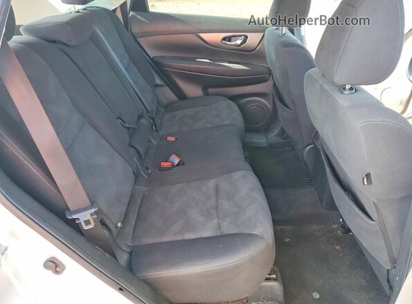 KNMAT2MV5GP705973 2016 NISSAN ROGUE Silver უკანა სალონის ხედი