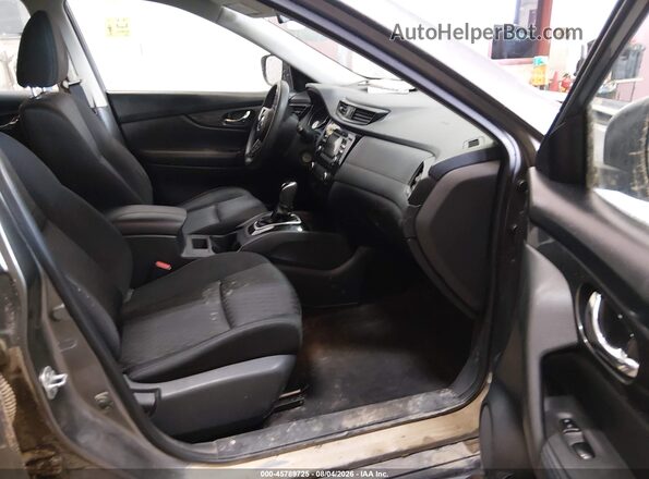 KNMAT2MV5HP531887 2017 NISSAN ROGUE Gray Front interior view