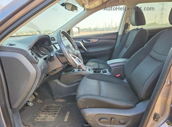 KNMAT2MV5HP582550 2017 NISSAN ROGUE Серый Вид салона спереди