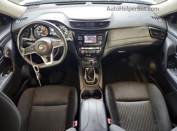 KNMAT2MV5HP603770 2017 NISSAN ROGUE Серебряный Вид панели приборов