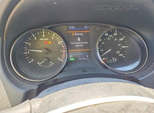 KNMAT2MV5JP546749 2018 NISSAN ROGUE Silver Instrument cluster view