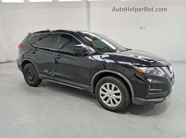 KNMAT2MV5JP568511 2018 NISSAN ROGUE Черный Вид задних сидений