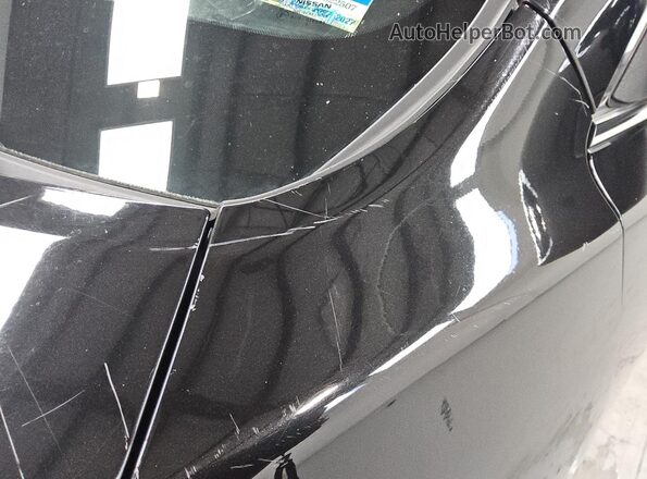 KNMAT2MV5JP568511 2018 NISSAN ROGUE Черный 