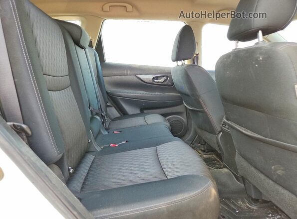 KNMAT2MV5JP601412 2018 NISSAN ROGUE White Vista interior trasera