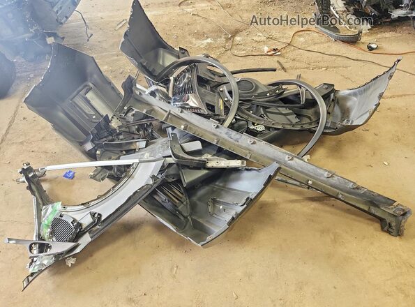 KNMAT2MV5JP615035 2018 NISSAN ROGUE Черный Вид подкапотного пространства
