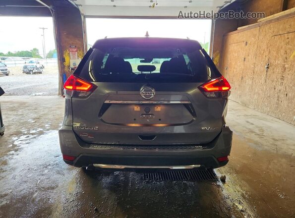 KNMAT2MV5KP530794 2019 NISSAN ROGUE Silver Widok z tyłu