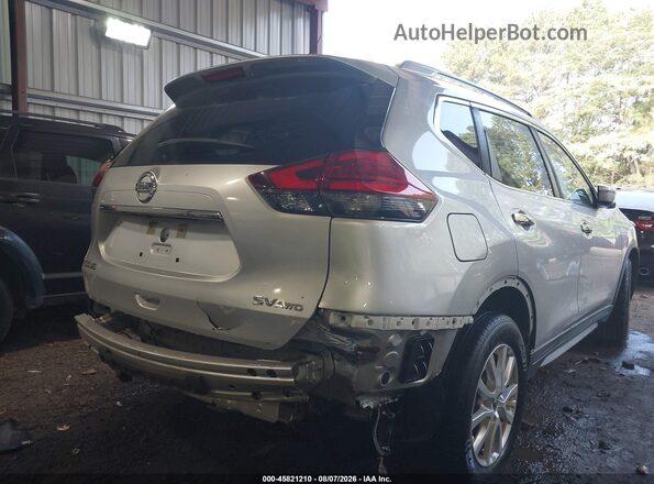 KNMAT2MV6HP509283 2017 NISSAN ROGUE Серебряный Вид спереди