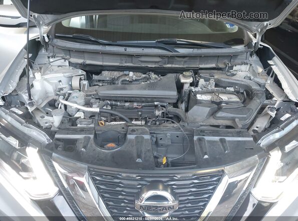 KNMAT2MV6HP509283 2017 NISSAN ROGUE Серебряный Вид сзади