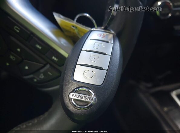 KNMAT2MV6HP509283 2017 NISSAN ROGUE Серебряный Вид панели приборов