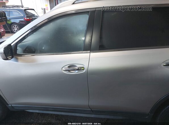 KNMAT2MV6HP509283 2017 NISSAN ROGUE Серебряный 