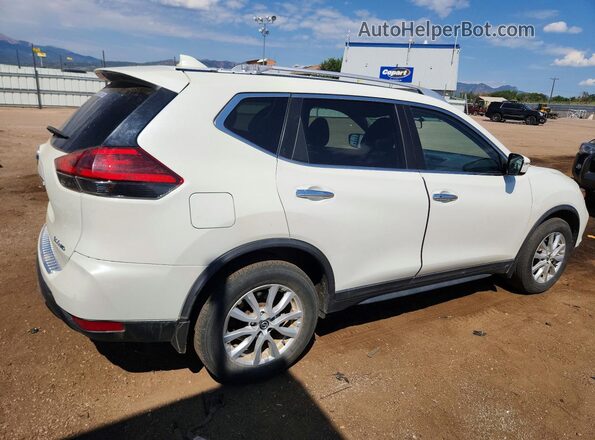 KNMAT2MV6HP560038 2017 NISSAN ROGUE Белый Задняя правая четверть