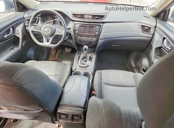 KNMAT2MV6JP589416 2018 NISSAN ROGUE Silver Widok deski rozdzielczej