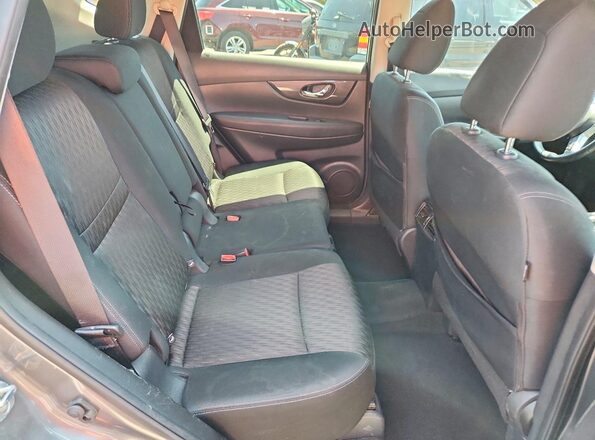 KNMAT2MV6KP515091 2019 NISSAN ROGUE Gray Вид задньої частини салону