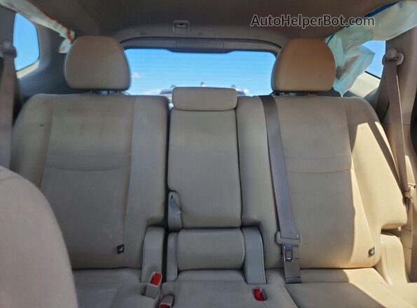 KNMAT2MV7GP694345 2016 NISSAN ROGUE Red Rear seats view
