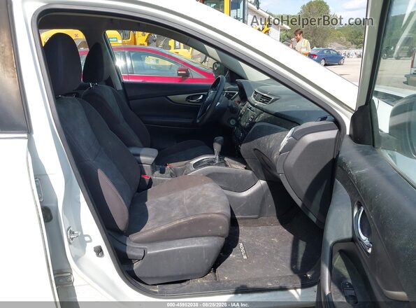 KNMAT2MV7GP697701 2016 NISSAN ROGUE White Front interior view