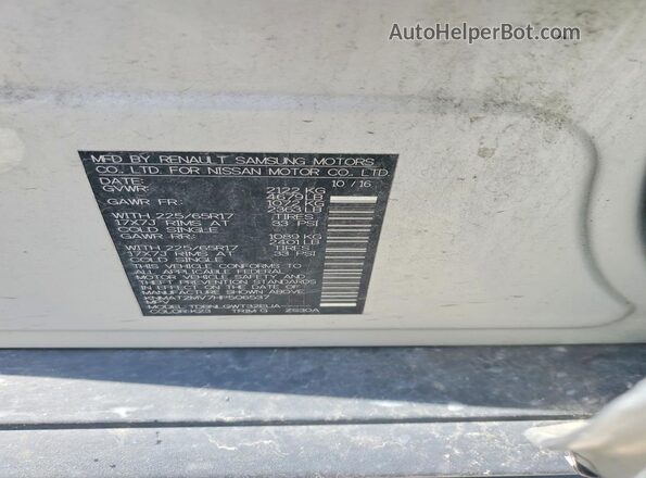 KNMAT2MV7HP506537 2017 NISSAN ROGUE Silver Widok komory silnika