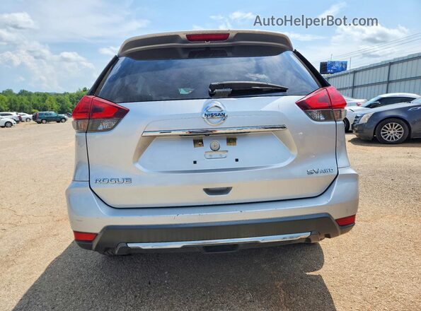 KNMAT2MV7HP507199 2017 NISSAN ROGUE Серебряный Вид сзади