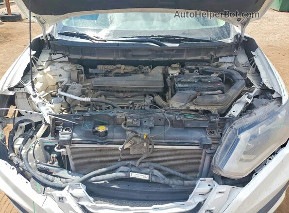 KNMAT2MV7HP542566 2017 NISSAN ROGUE White Vista interior trasera