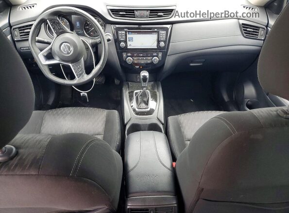 KNMAT2MV7HP542910 2017 NISSAN ROGUE Blue Widok deski rozdzielczej