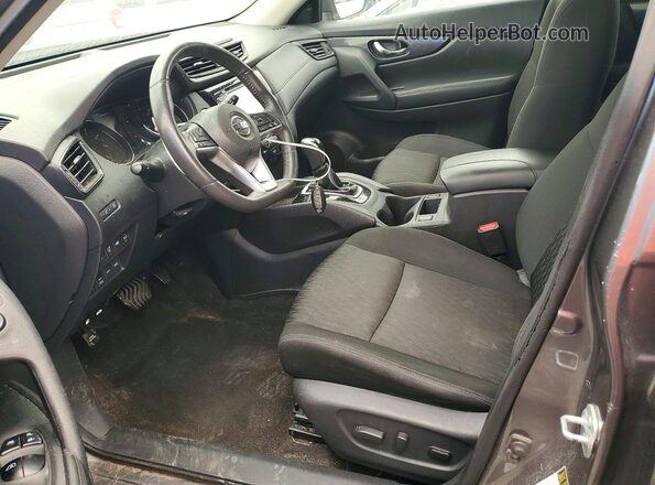 KNMAT2MV7HP570030 2017 NISSAN ROGUE Gray Вид салону спереду