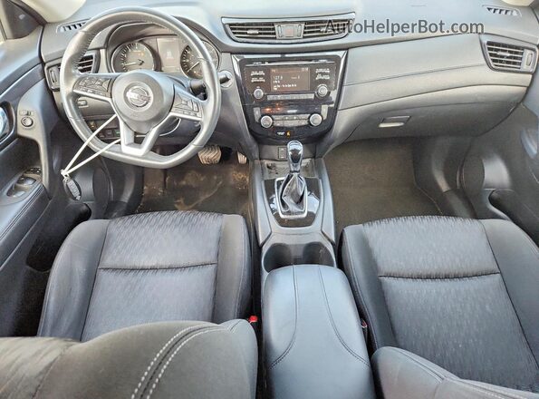 KNMAT2MV7HP573493 2017 NISSAN ROGUE White Dashboard view