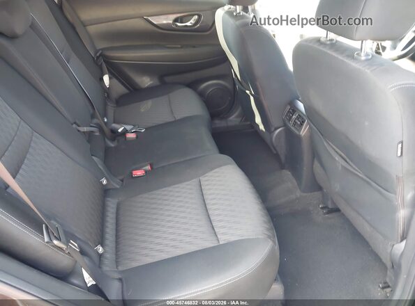 KNMAT2MV7HP575003 2017 NISSAN ROGUE Black VIN կոդի պիտակի տեսք