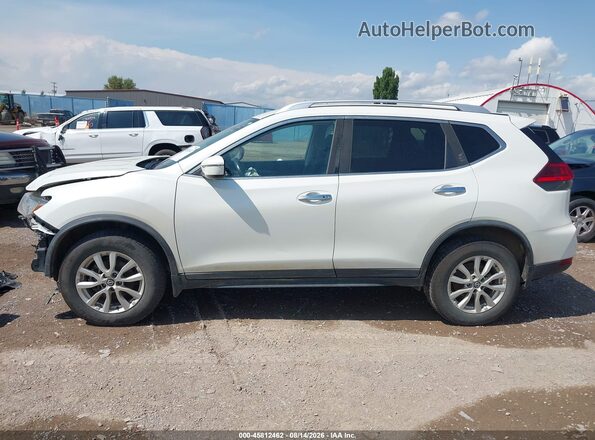 KNMAT2MV7HP592867 2017 NISSAN ROGUE White 